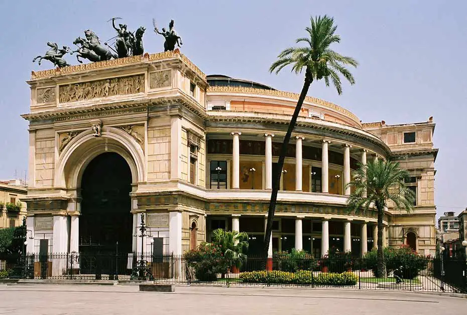 Parcheggi vicino a Villa Trabia Palermo